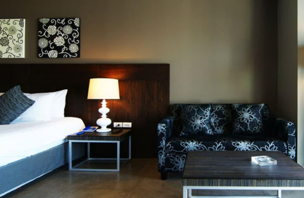 Sea Me Spring Hotel Pattaya Exterior photo