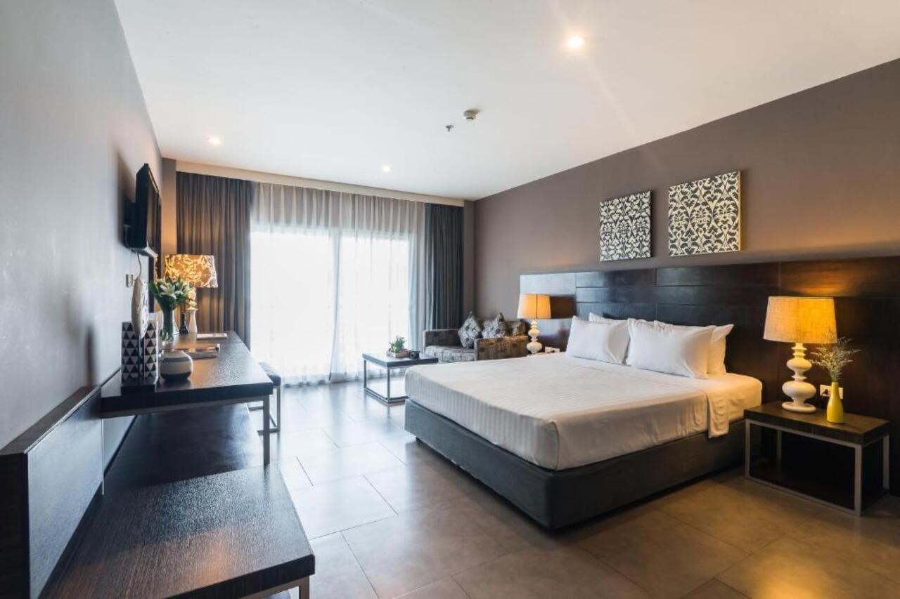 Sea Me Spring Hotel Pattaya Exterior photo