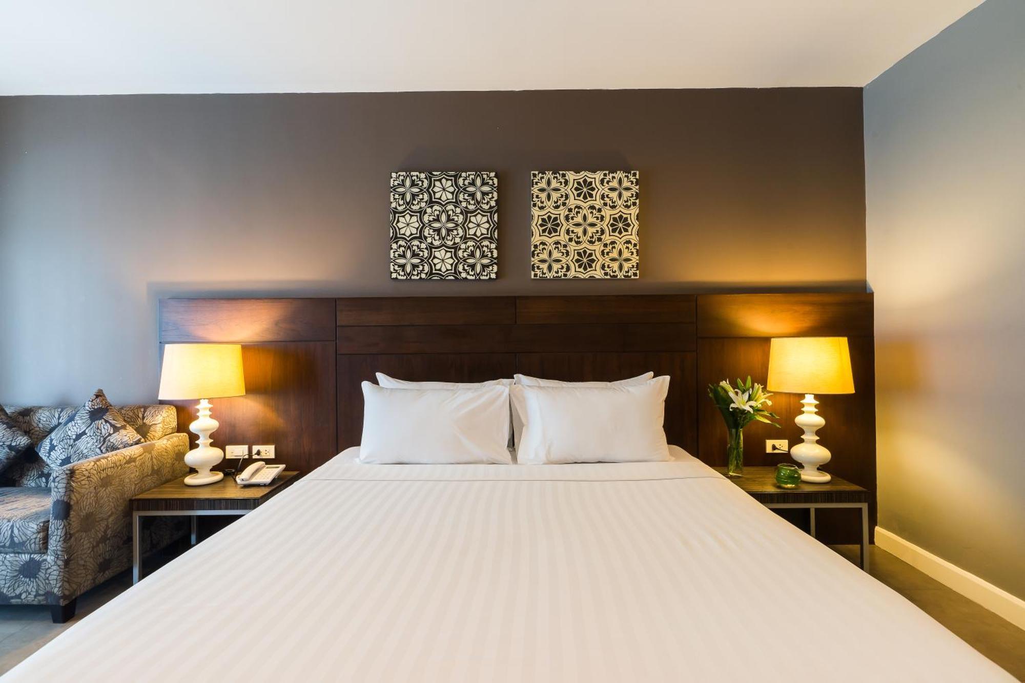 Sea Me Spring Hotel Pattaya Exterior photo