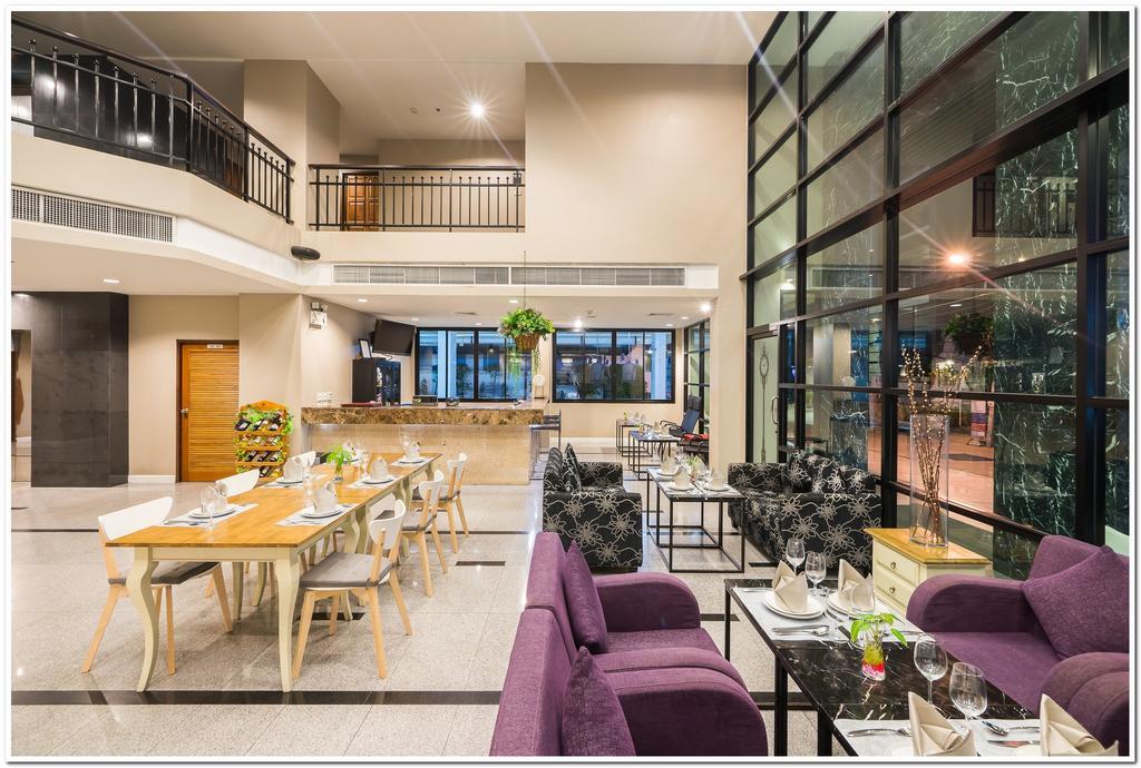 Sea Me Spring Hotel Pattaya Exterior photo